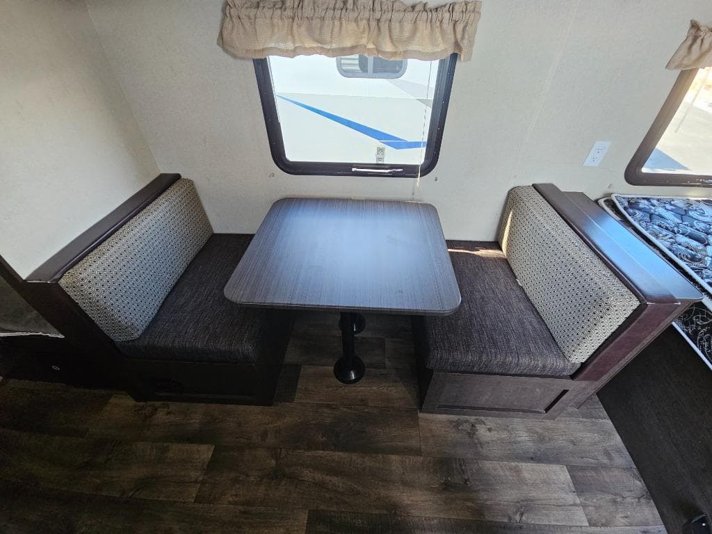 2018 Forest River RV 2018 Forest River RV Evo - thumbnail 13