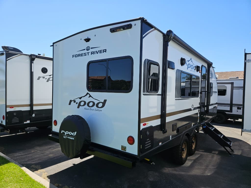 2026 Forest River 2026 Forest River R-Pod - thumbnail 3