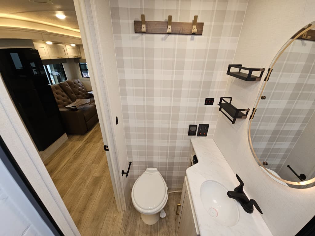 2026 Forest River 2026 Forest River Surveyor Legend - thumbnail 40