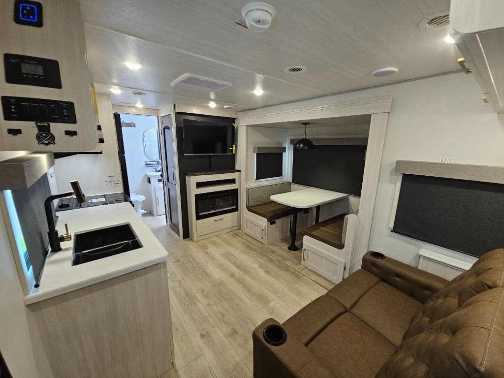 2026 Forest River 2026 Forest River Surveyor Legend - thumbnail 8