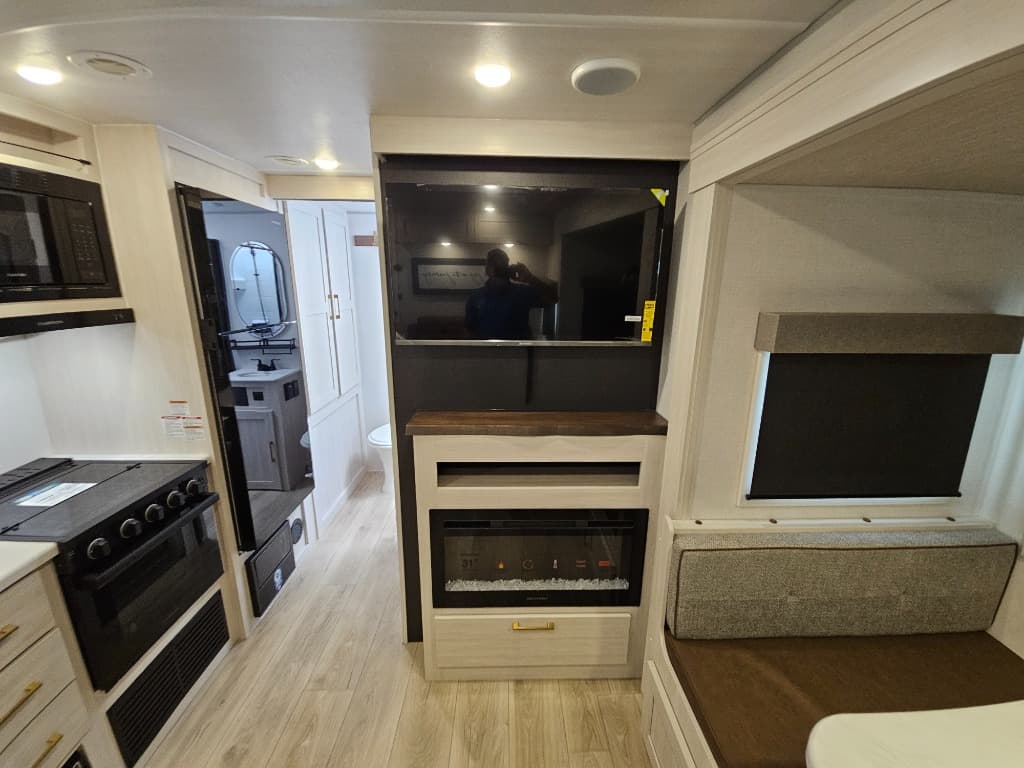 2026 Forest River 2026 Forest River Surveyor Legend - thumbnail 12