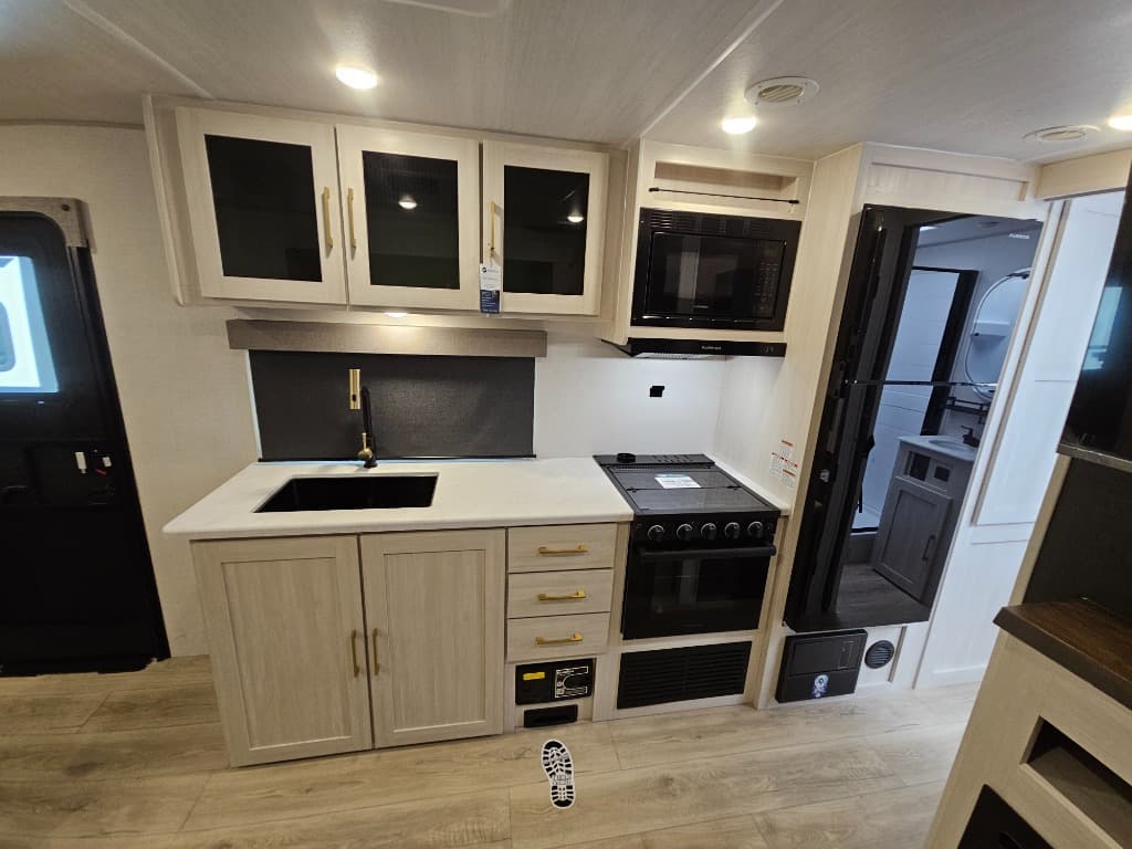 2026 Forest River 2026 Forest River Surveyor Legend - thumbnail 17