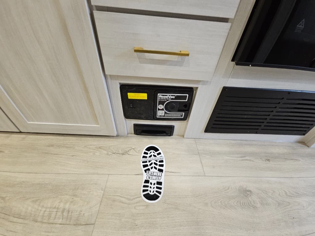 2026 Forest River 2026 Forest River Surveyor Legend - thumbnail 22