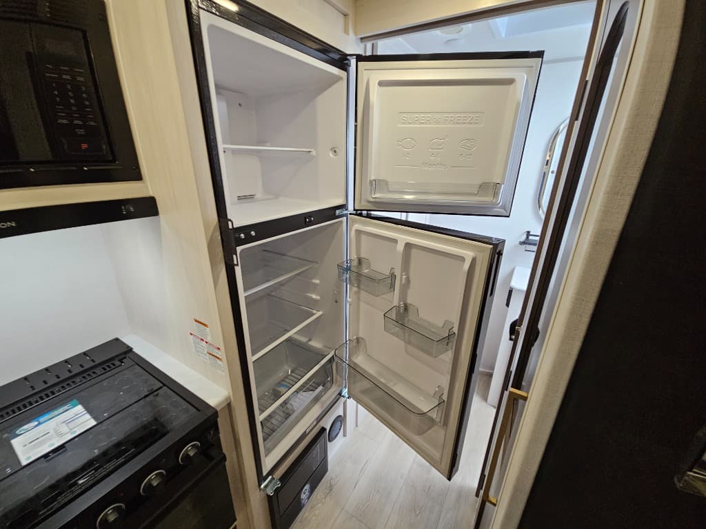 2026 Forest River 2026 Forest River Surveyor Legend - thumbnail 32