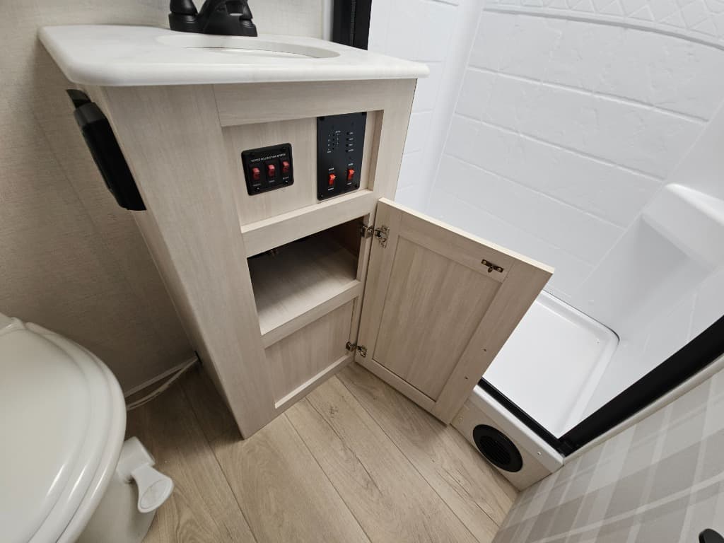 2026 Forest River 2026 Forest River Surveyor Legend - thumbnail 39