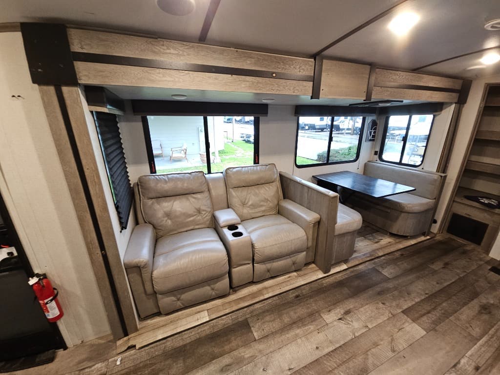 2021 Keystone RV 2021 Keystone RV Outback Ultra-Lite - thumbnail 9