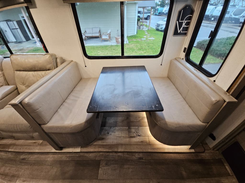 2021 Keystone RV 2021 Keystone RV Outback Ultra-Lite - thumbnail 13