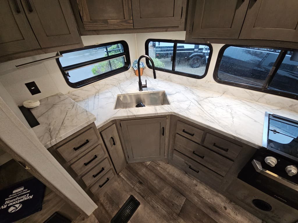 2021 Keystone RV 2021 Keystone RV Outback Ultra-Lite - thumbnail 16