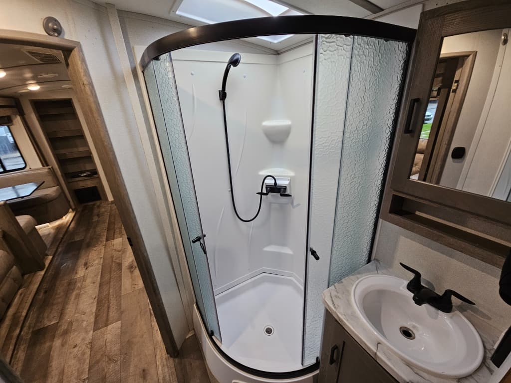 2021 Keystone RV 2021 Keystone RV Outback Ultra-Lite - thumbnail 24