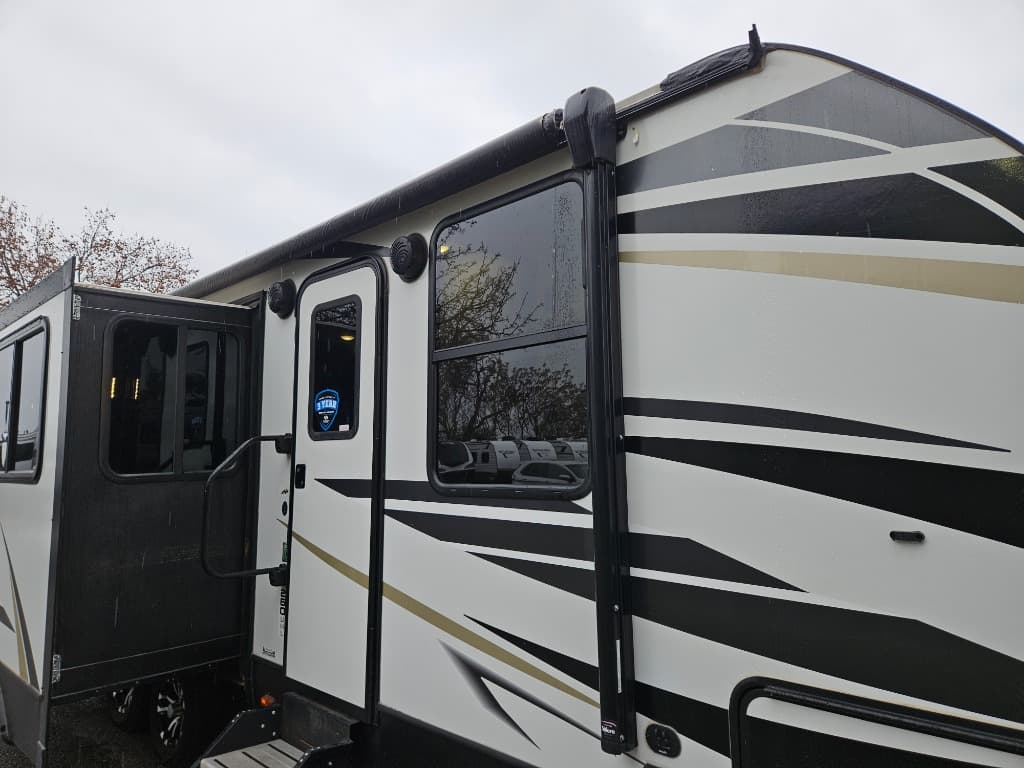 2021 Keystone RV 2021 Keystone RV Outback Ultra-Lite - thumbnail 32
