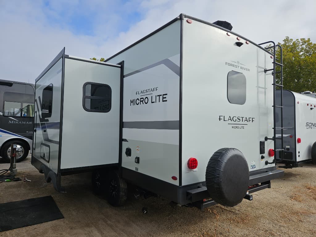 2026 Forest River 2026 Forest River Flagstaff Micro Lite - thumbnail 5