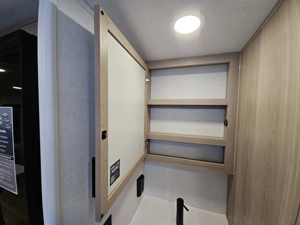 2026 Forest River 2026 Forest River Flagstaff Micro Lite - thumbnail 35