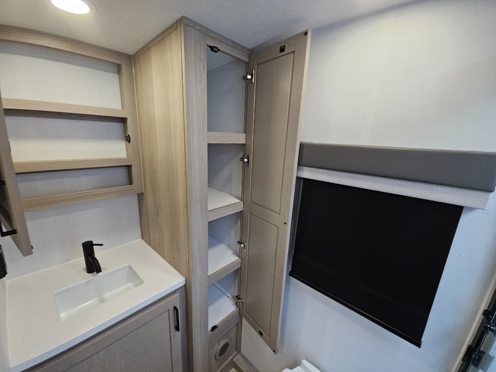 2026 Forest River 2026 Forest River Flagstaff Micro Lite - thumbnail 36