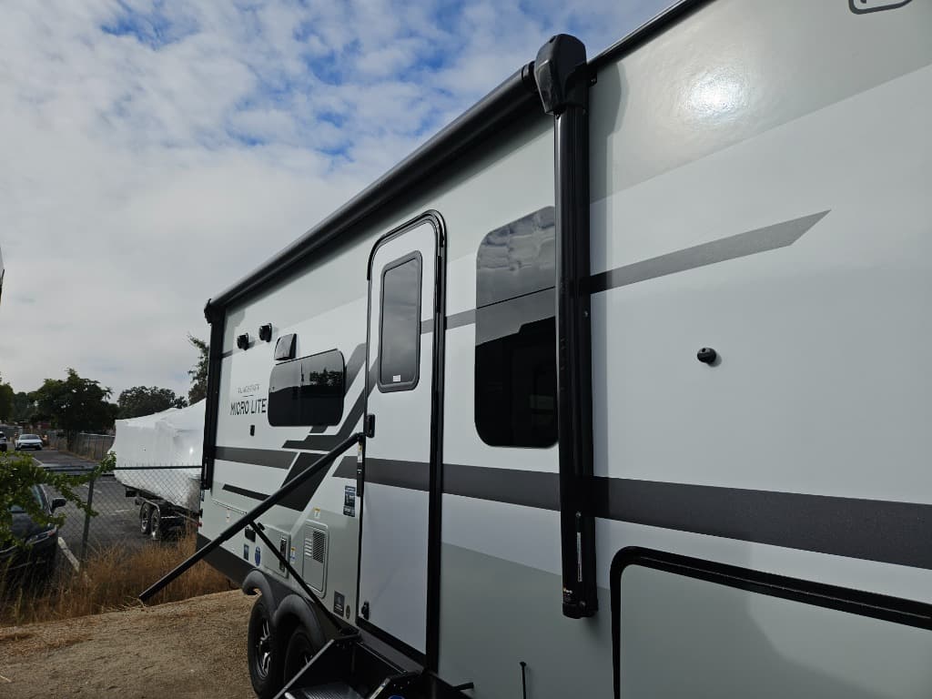 2026 Forest River 2026 Forest River Flagstaff Micro Lite - thumbnail 42
