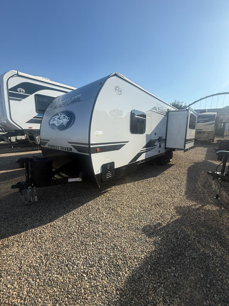 2026 Forest River Cherokee Grey Wolf Black Label 23MKBL