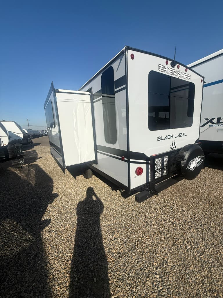 2026 Forest River 2026 Forest River Cherokee Grey Wolf Black Label - thumbnail 4