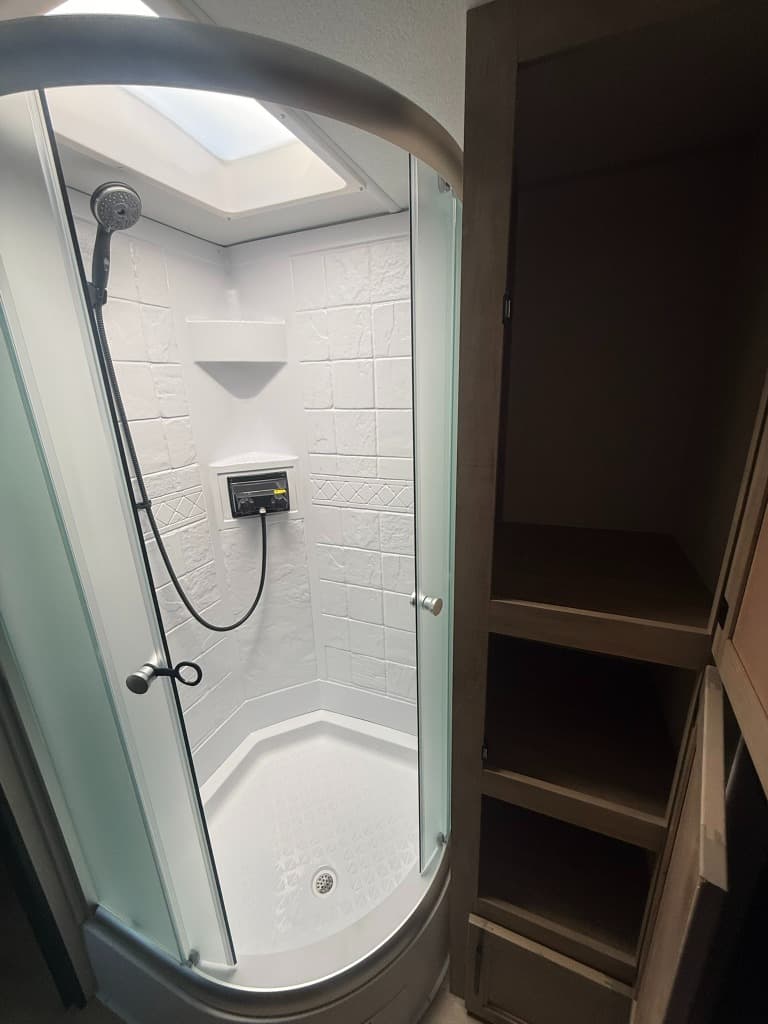 2026 Forest River 2026 Forest River Cherokee Grey Wolf Black Label - thumbnail 11