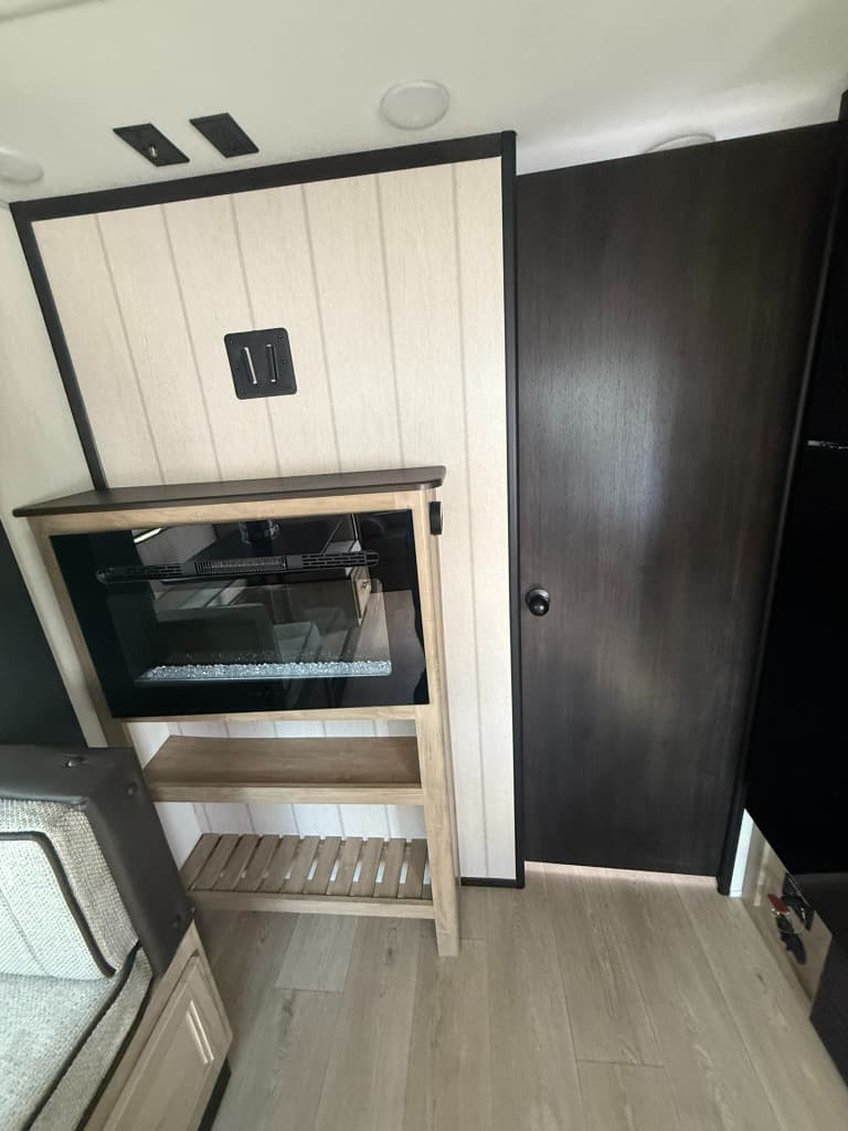 2026 Forest River 2026 Forest River Cherokee Grey Wolf Black Label - thumbnail 12