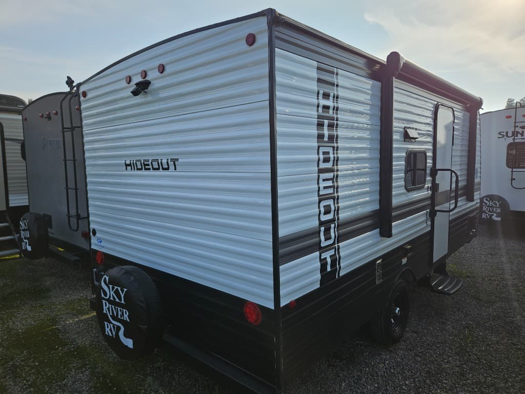 2024 Keystone RV 2024 Keystone RV Hideout - thumbnail 3