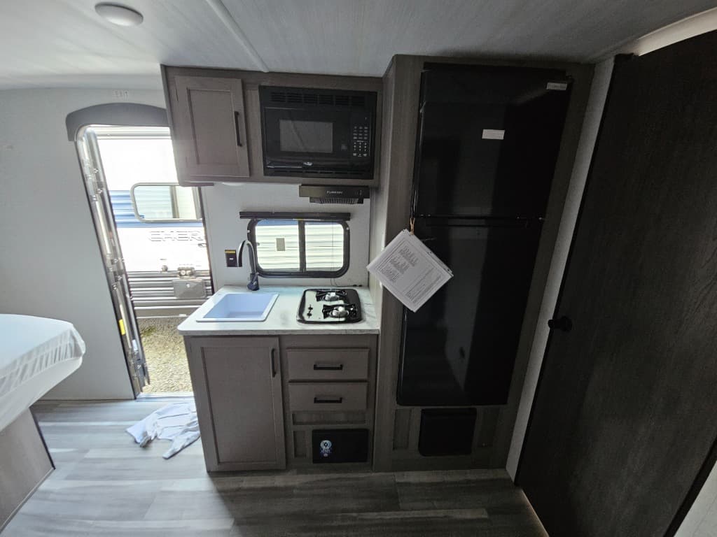 2024 Keystone RV 2024 Keystone RV Hideout - thumbnail 12