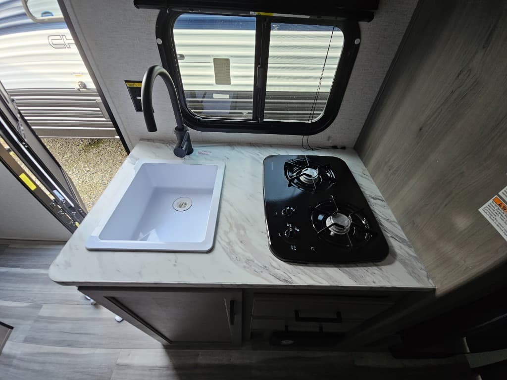 2024 Keystone RV 2024 Keystone RV Hideout - thumbnail 16