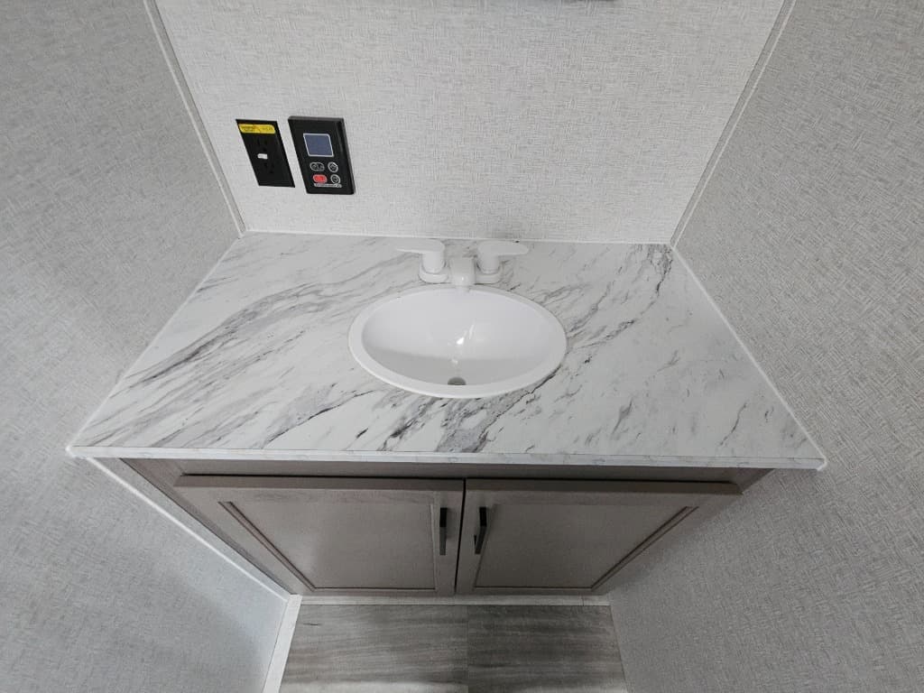 2024 Keystone RV 2024 Keystone RV Hideout - thumbnail 24