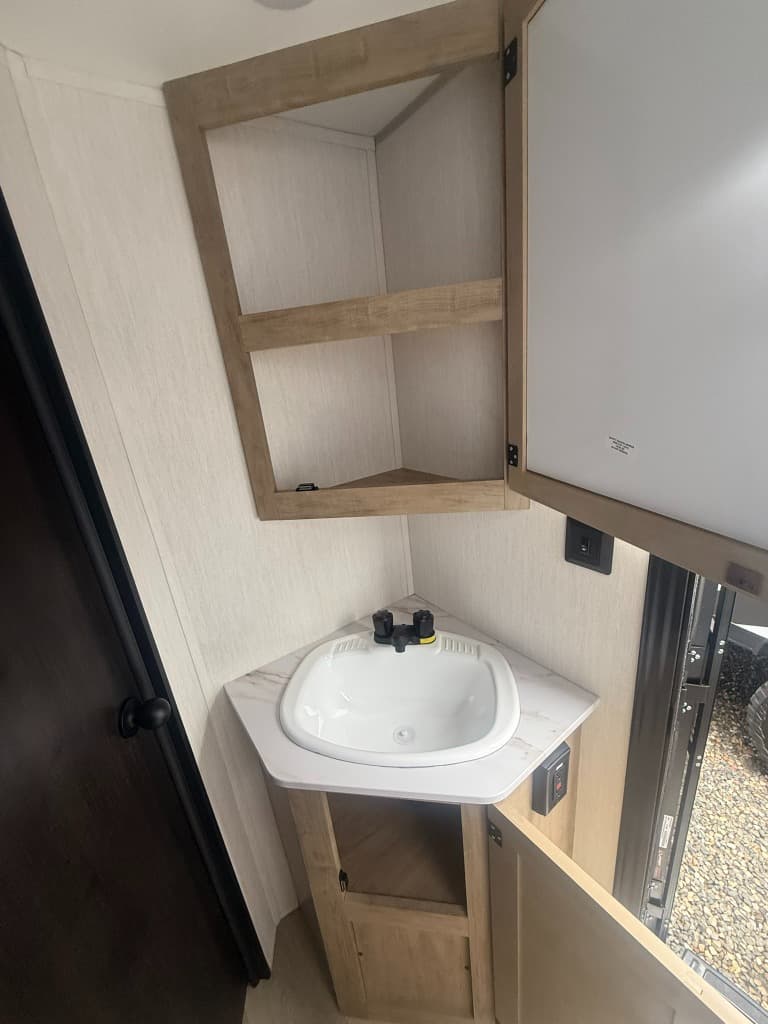 2026 Forest River 2026 Forest River Cherokee Grey Wolf - thumbnail 14