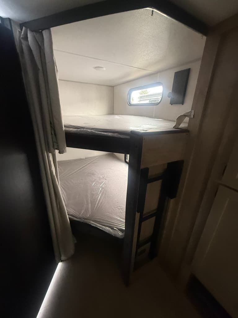 2026 Forest River 2026 Forest River Cherokee Grey Wolf - thumbnail 21