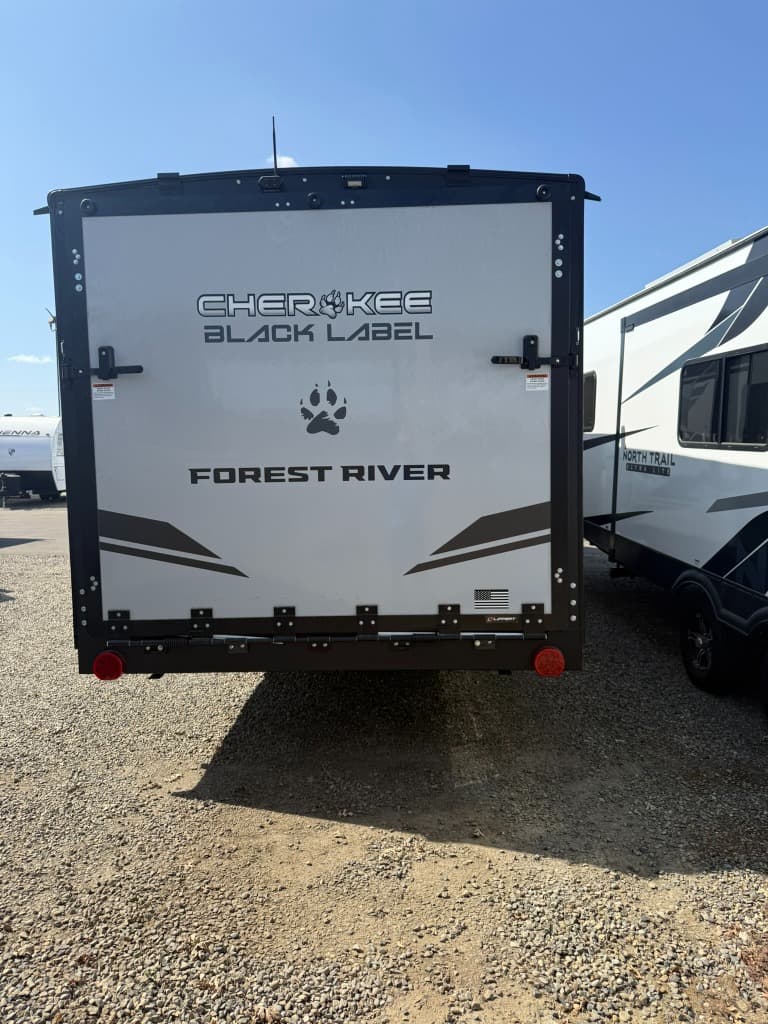 2026 Forest River 2026 Forest River Cherokee Grey Wolf Black Label Toy Hauler - thumbnail 3