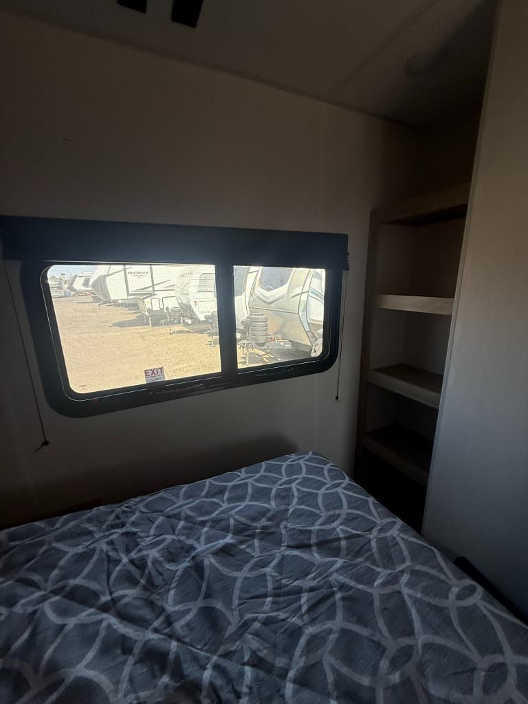 2026 Forest River 2026 Forest River Cherokee Grey Wolf Black Label Toy Hauler - thumbnail 23