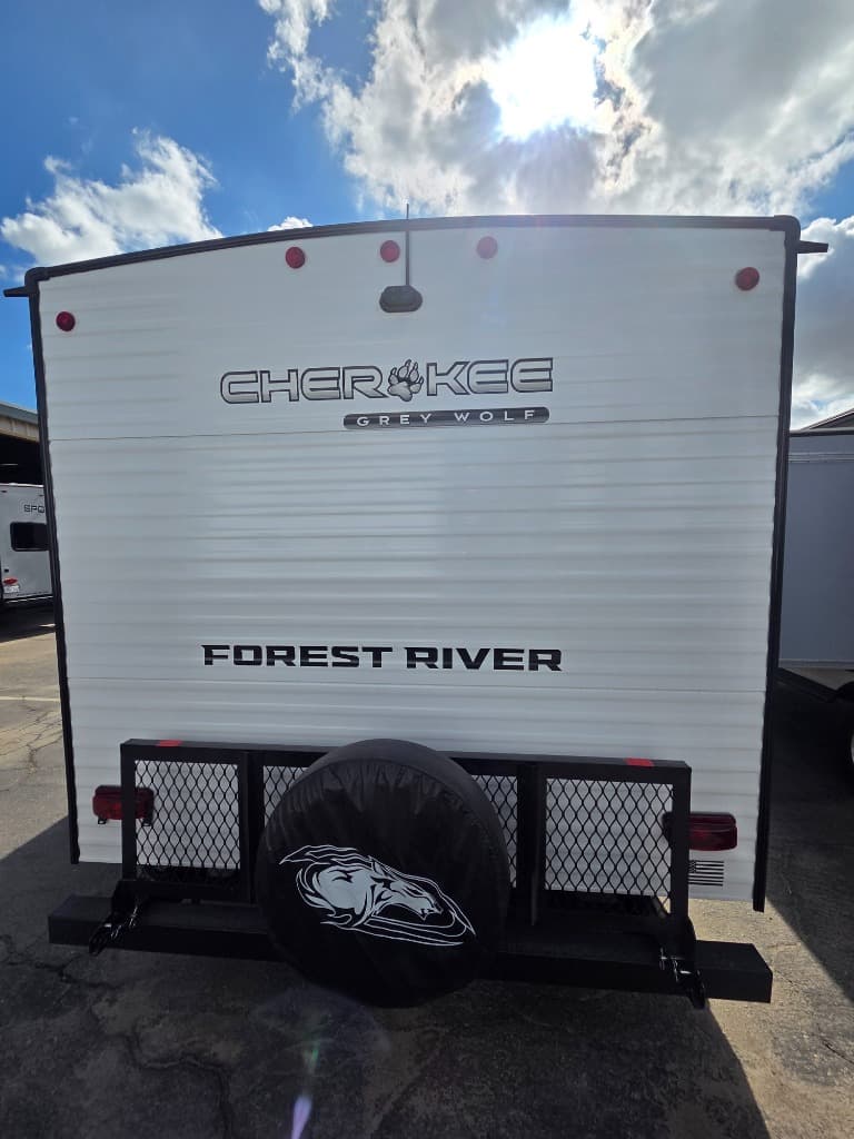 2026 Forest River 2026 Forest River Cherokee Grey Wolf - thumbnail 5