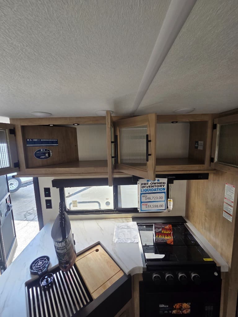 2026 Forest River 2026 Forest River Cherokee Grey Wolf - thumbnail 11