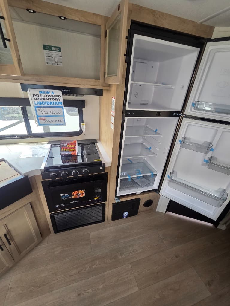 2026 Forest River 2026 Forest River Cherokee Grey Wolf - thumbnail 12