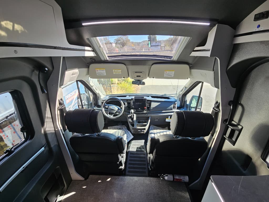 2026 Grand Design 2026 Grand Design Lineage Series Vt - thumbnail 10