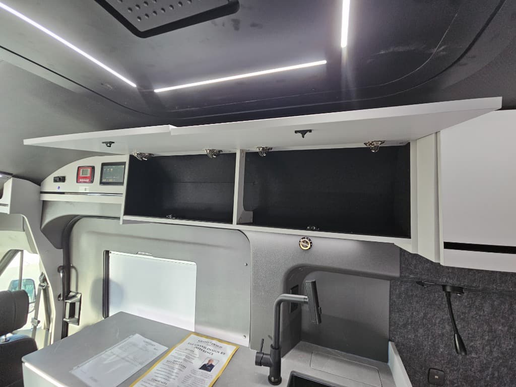 2026 Grand Design 2026 Grand Design Lineage Series Vt - thumbnail 21