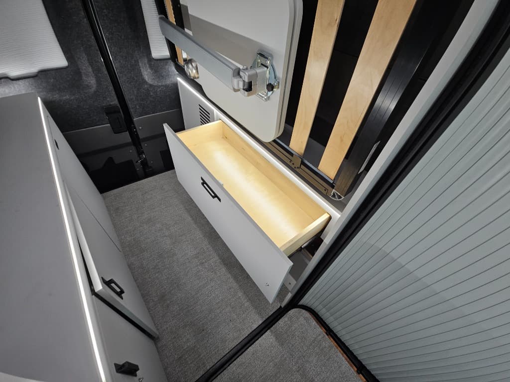 2026 Grand Design 2026 Grand Design Lineage Series Vt - thumbnail 26