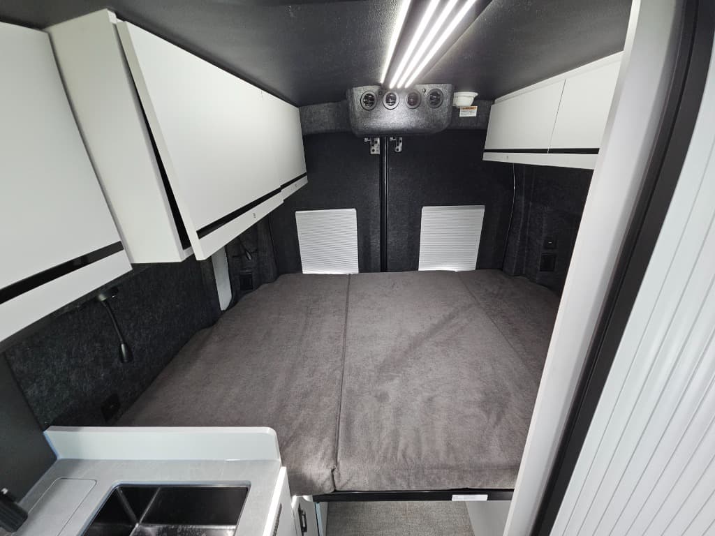 2026 Grand Design 2026 Grand Design Lineage Series Vt - thumbnail 28