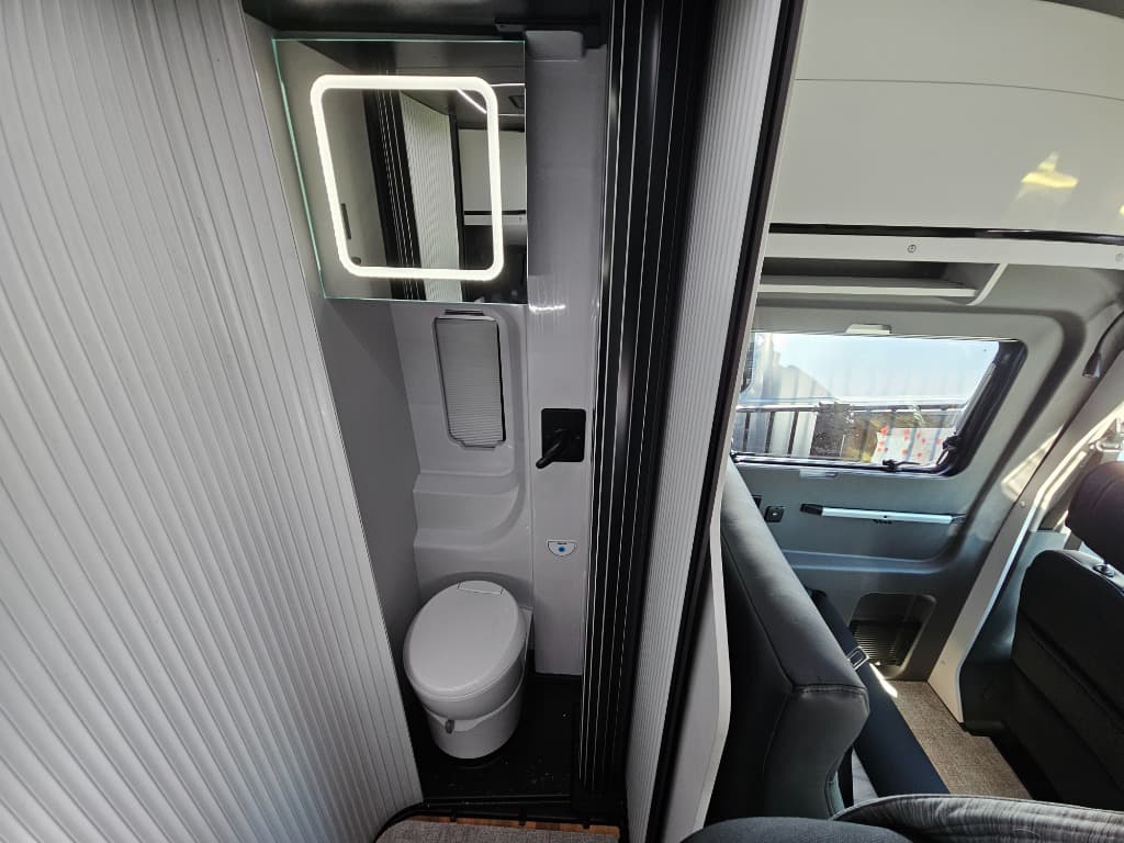 2026 Grand Design 2026 Grand Design Lineage Series Vt - thumbnail 30