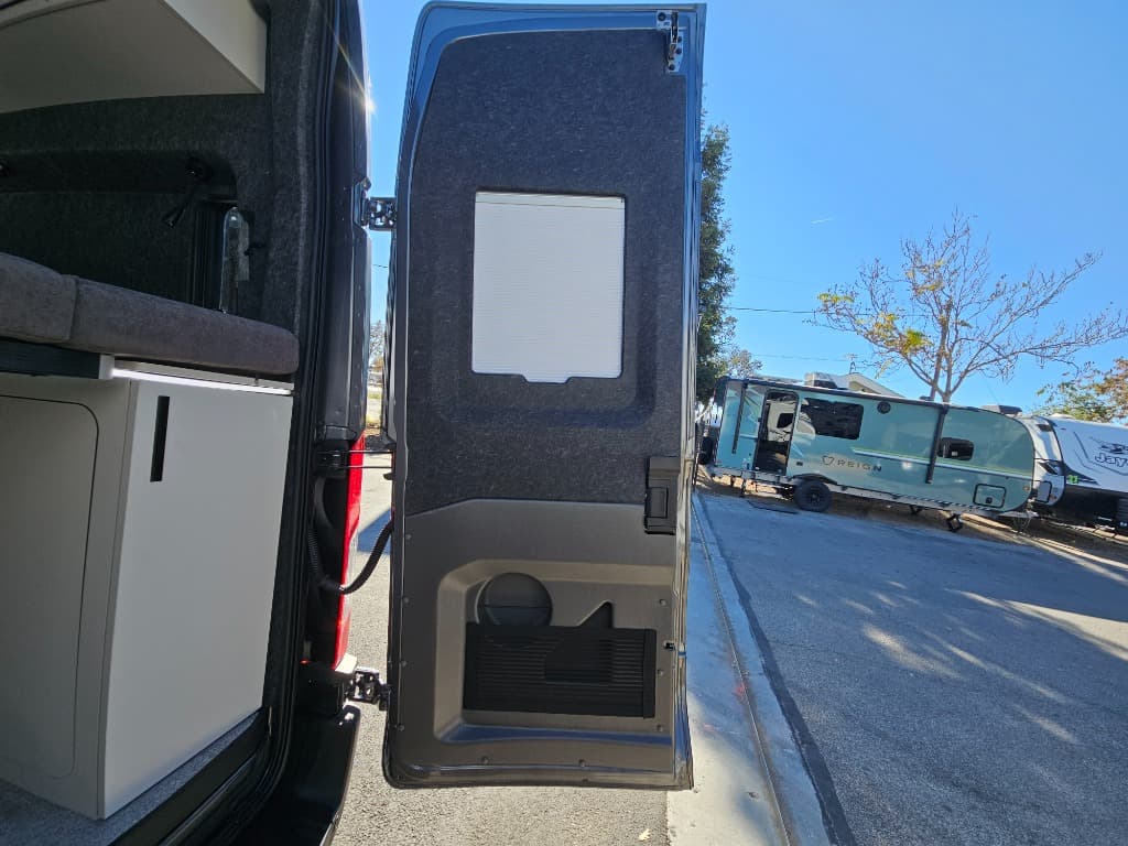 2026 Grand Design 2026 Grand Design Lineage Series Vt - thumbnail 39