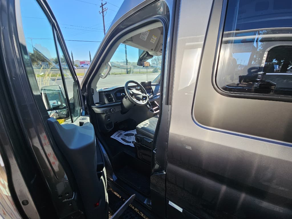 2026 Grand Design 2026 Grand Design Lineage Series Vt - thumbnail 41