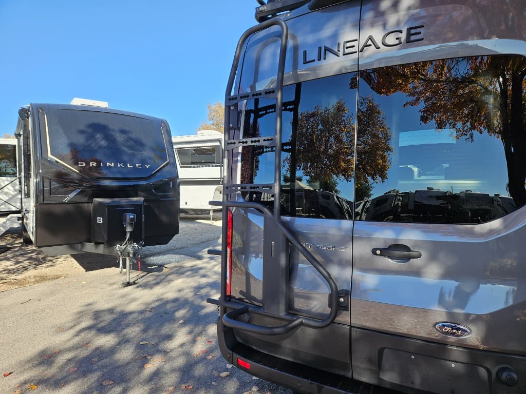 2026 Grand Design 2026 Grand Design Lineage Series Vt - thumbnail 47