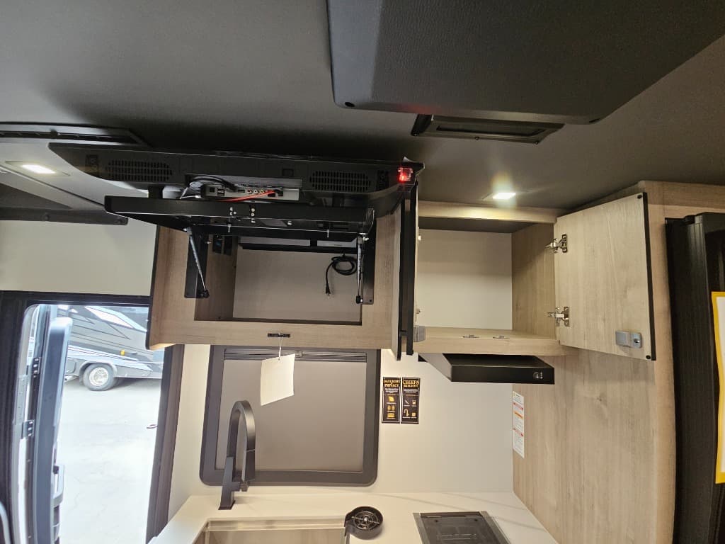 2026 Grand Design 2026 Grand Design Lineage Series M - thumbnail 14