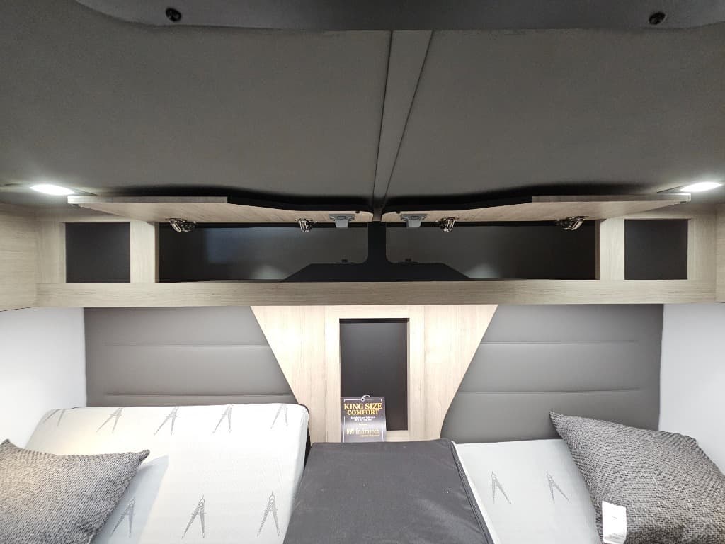 2026 Grand Design 2026 Grand Design Lineage Series M - thumbnail 34