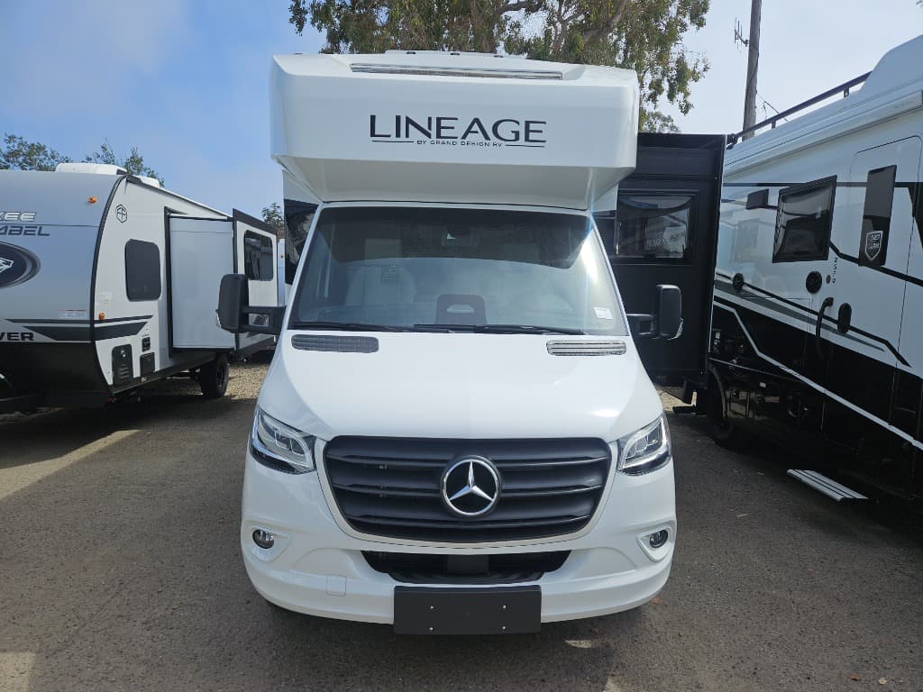 2026 Grand Design 2026 Grand Design Lineage Series M - thumbnail 6