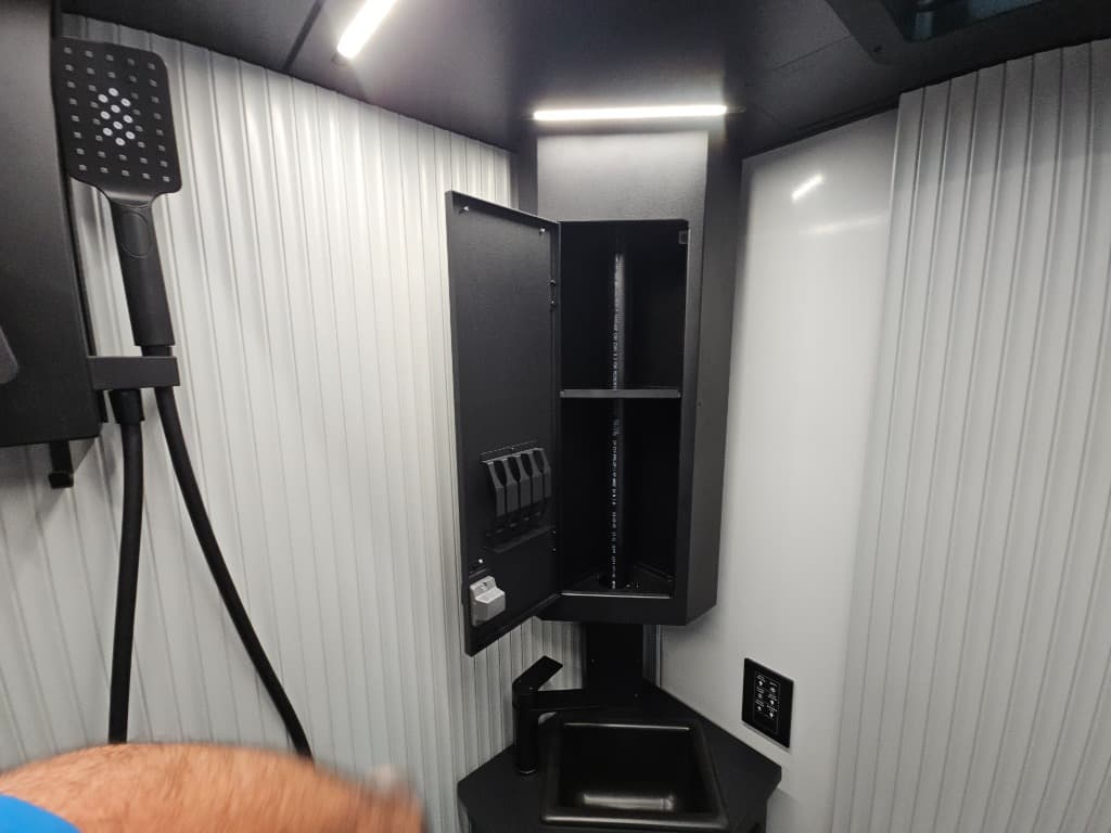 2026 Grand Design 2026 Grand Design Lineage Series M - thumbnail 14