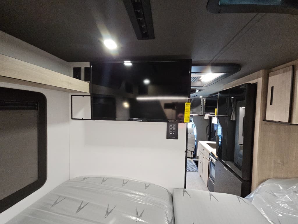 2026 Grand Design 2026 Grand Design Lineage Series M - thumbnail 22