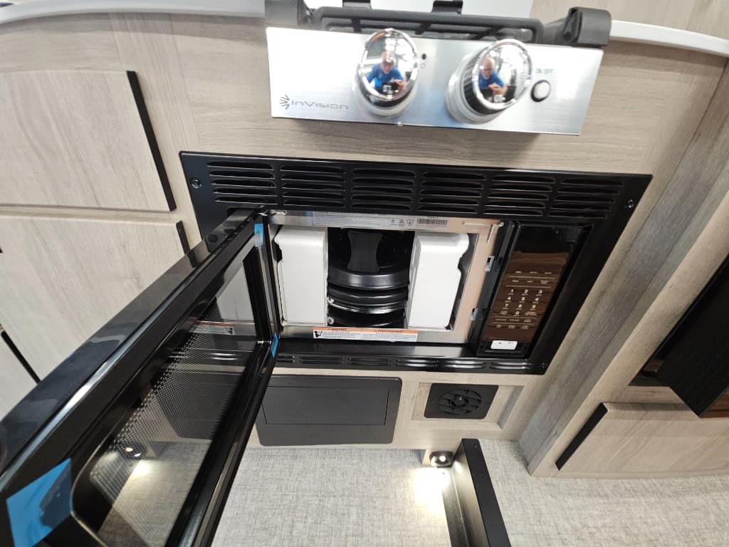 2026 Grand Design 2026 Grand Design Lineage Series M - thumbnail 32