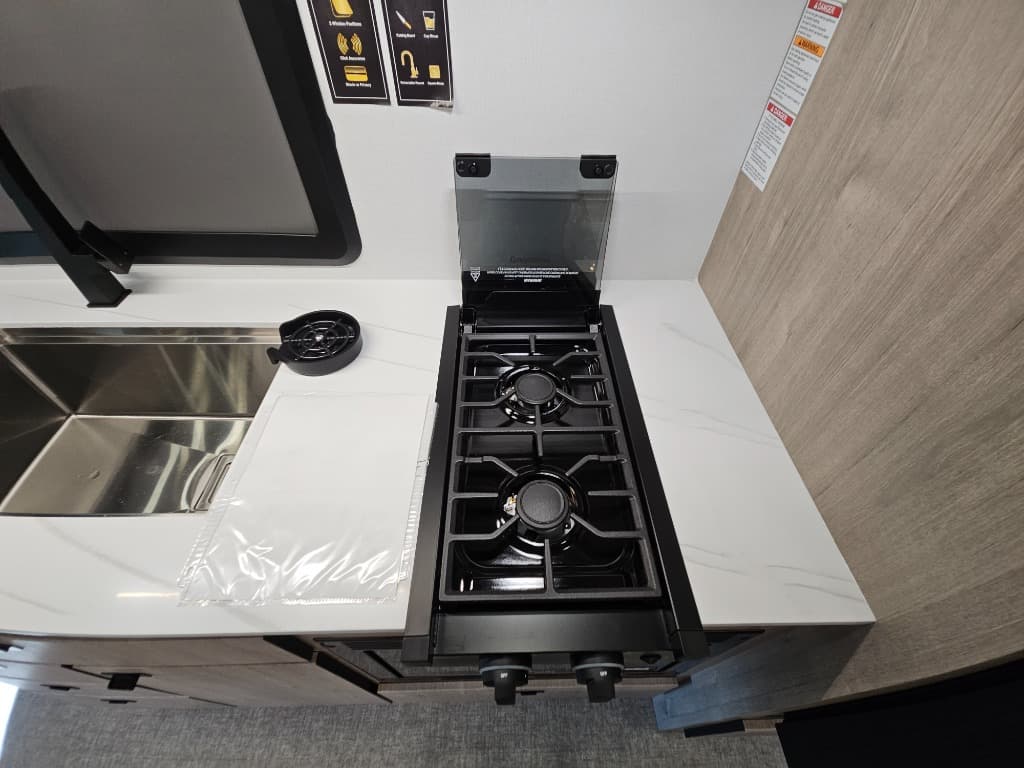 2026 Grand Design 2026 Grand Design Lineage Series M - thumbnail 25