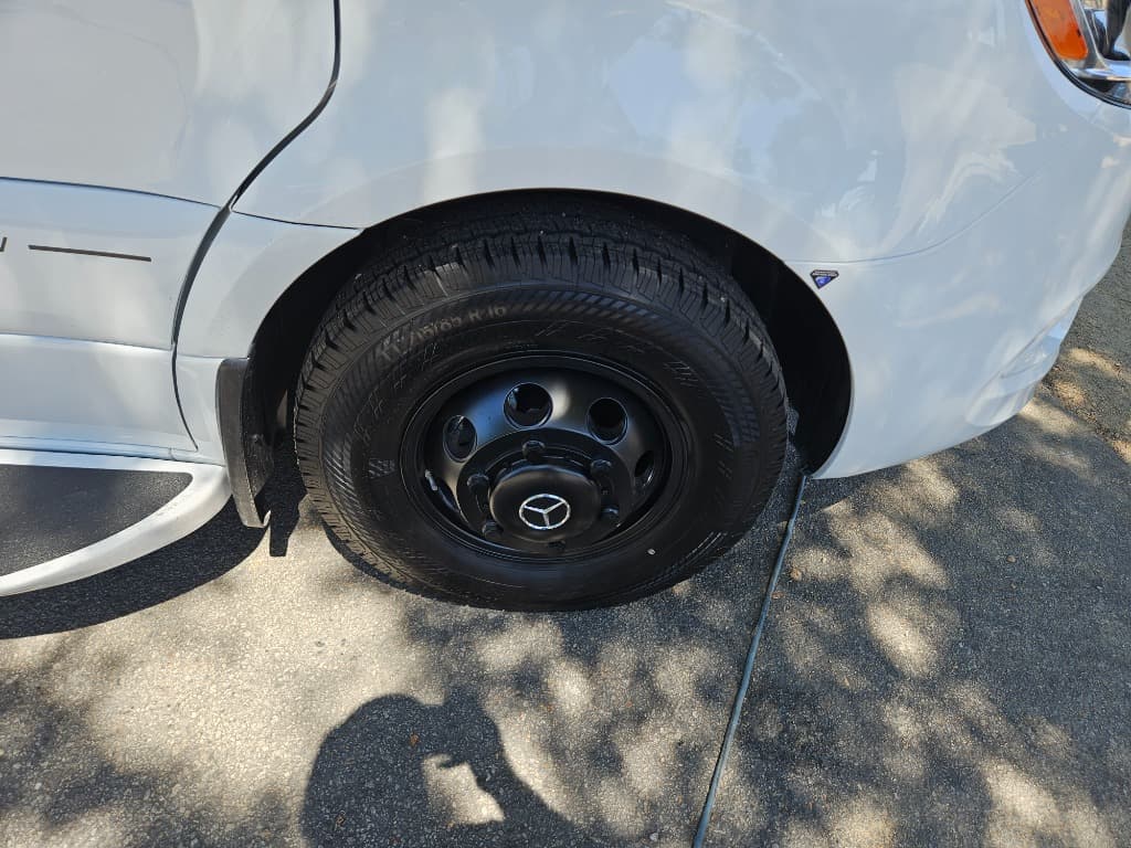 2026 Grand Design 2026 Grand Design Lineage Series M - thumbnail 44