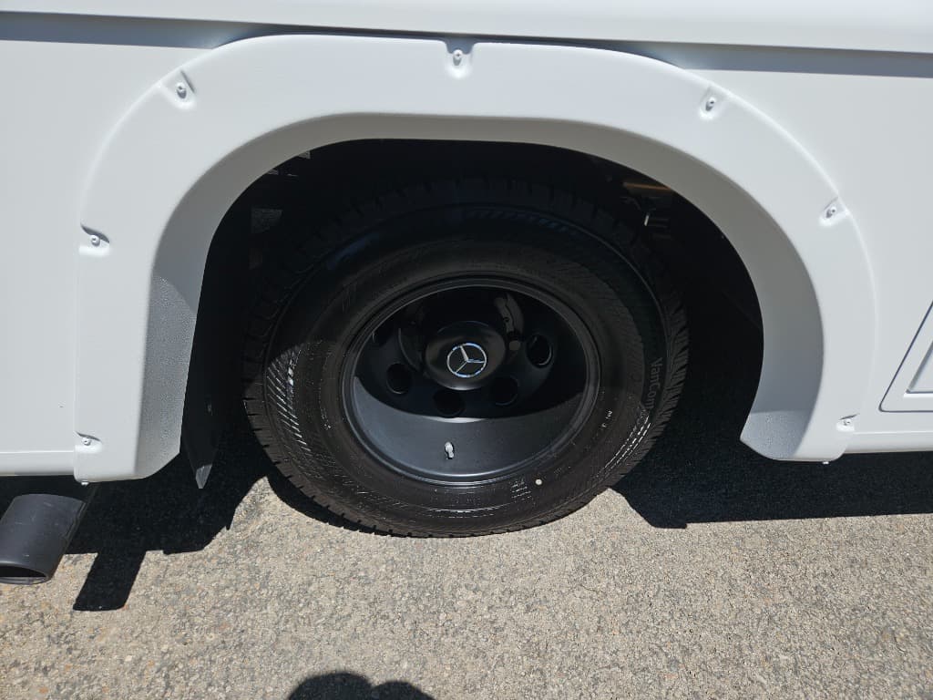 2026 Grand Design 2026 Grand Design Lineage Series M - thumbnail 53